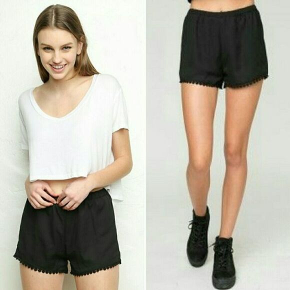 BRANDY Melville Leticia Black Pom Pom Tassel Short - Picture 2 of 9